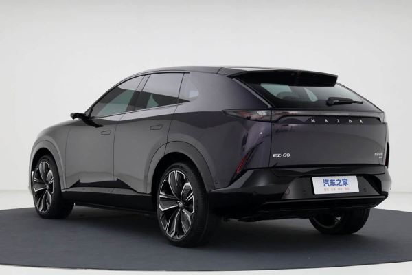 Новейшая Mazda EZ-60 «взорвала» перегретый рынок КНР