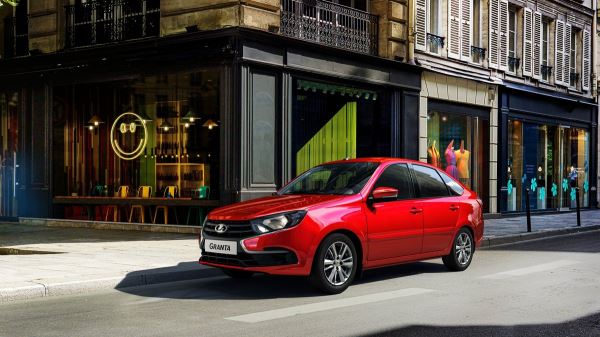 В Беларуси идет распродажа Lada Granta: дешевле на 250 тыс. руб., чем в РФ