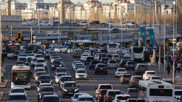 «Автостат»: в автопарке Казахстана насчитывается 3,9 млн автомобилей
