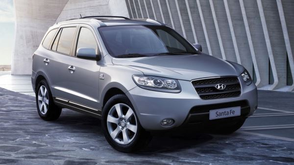В России отзывают десятки тысяч Hyundai Solaris и Santa Fe