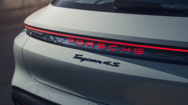 Porsche останется в России, несмотря на арест имущества