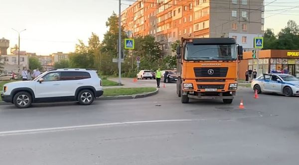Стали известны подробности гибели женщины в ДТП в Сормове