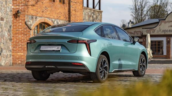 Калиниградский Автотор обновил седан Амберавто А5
