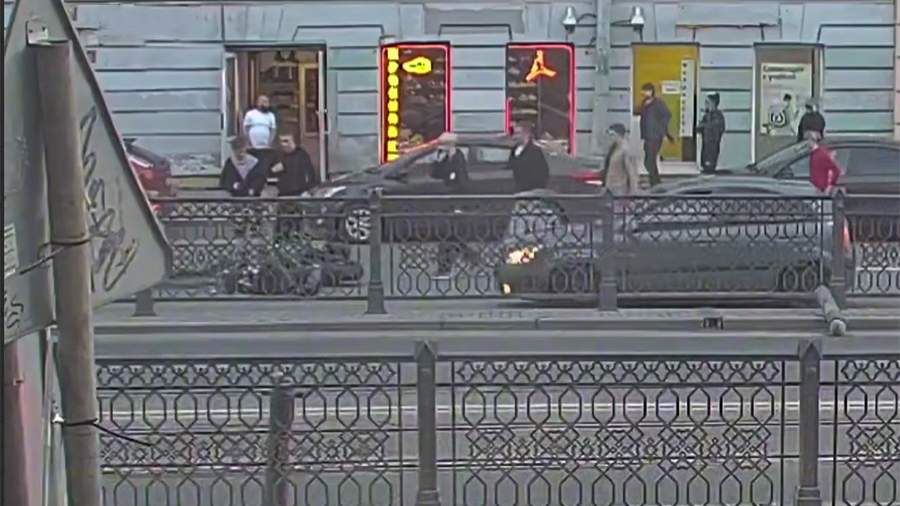 Два человека пострадали в ДТП с участием мотоцикла в Санкт-Петербурге