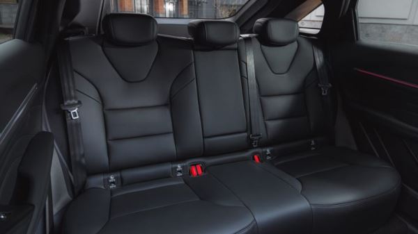 Начались продажи нового стильного кроссовера Haval российской сборки. Сколько он стоит