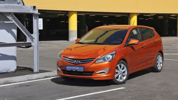 В России отзывают десятки тысяч Hyundai Solaris и Santa Fe