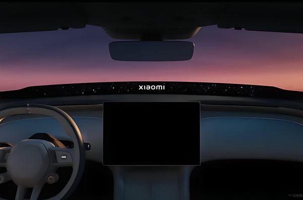 Xiaomi показала салон кроссовера с тонким дисплеем, как у BMW