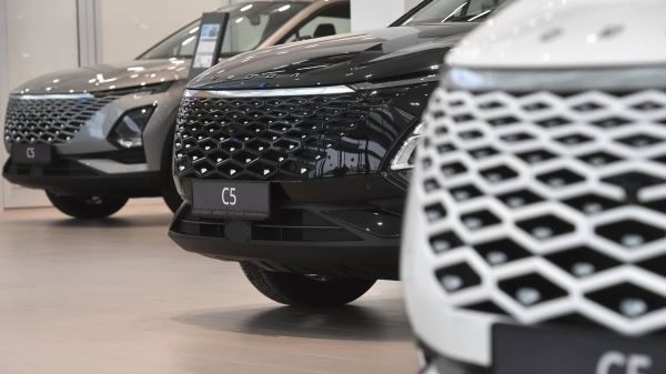 Чем вызван рост спроса на новые авто в апреле 2025 года: дилеры объяснили