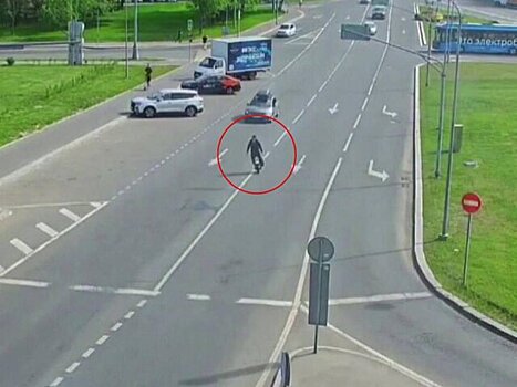 Москвича привлекли к ответственности за опасную езду на моноколесе