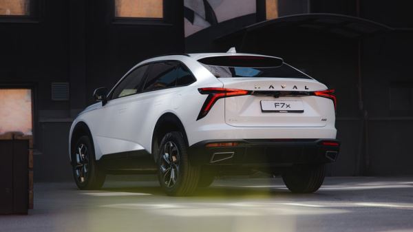 В РФ начались продажи нового кроссовера Haval F7x российской сборки
