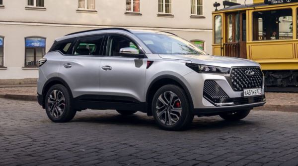 В России подорожали три самых популярных кроссовера Chery. Сколько они стоят теперь