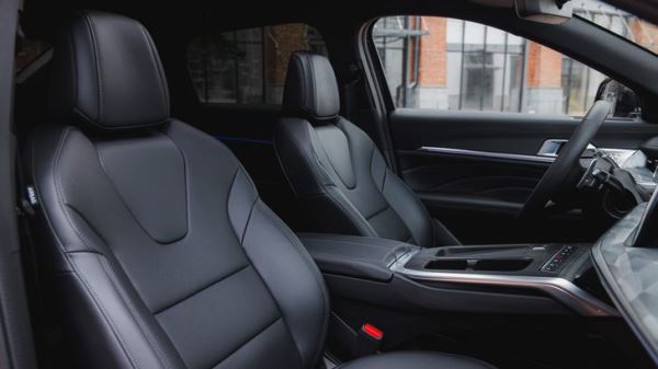 Новый стильный кроссовер Haval российской сборки поступил к дилерам. Продажи уже начались