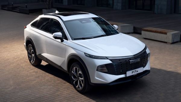 Начались продажи нового стильного кроссовера Haval российской сборки. Сколько он стоит