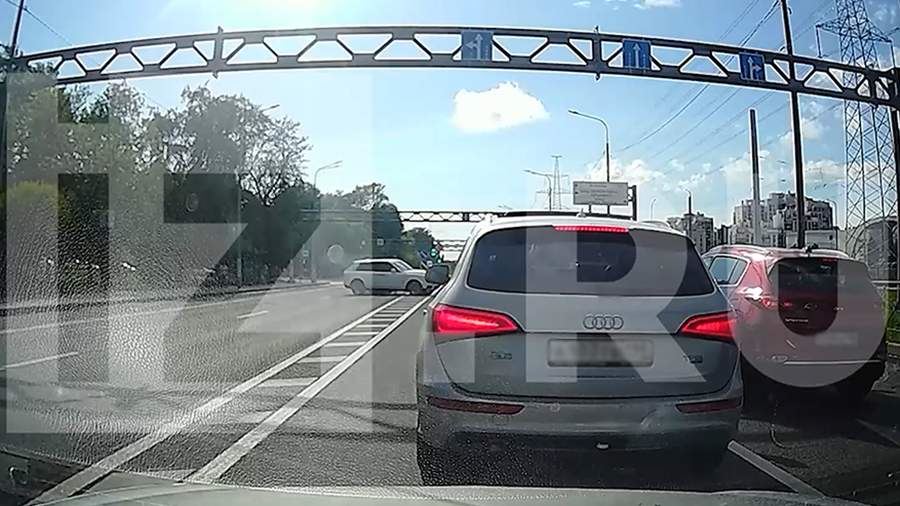 Пострадавшему в аварии с Rolls-Royce в Петербурге мотоциклисту предстоит операция