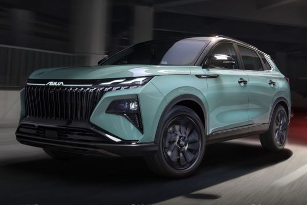 В Россию едет новый кроссовер Dongfeng Huge размером с Geely Monjaro