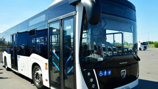 КамАЗ впервые показал автобус с отечественным автоматом от Aurus